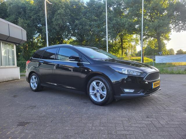 Ford FOCUS Wagon 1.5 Titanium Edition Automatische airco Airco Lichtmetaal Trekha
