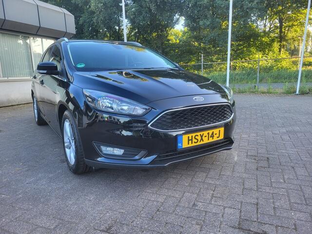 Ford FOCUS Wagon 1.5 Titanium Edition Automatische airco Airco Lichtmetaal Trekha