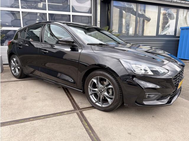 Ford FOCUS 1.5 EcoB. ST-Line Automaat Carplay DAB+! Inruil mogelijk!
