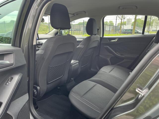Ford FOCUS Wagon 1.0 EcoBoost Business * Carplay * Navi * Garantie