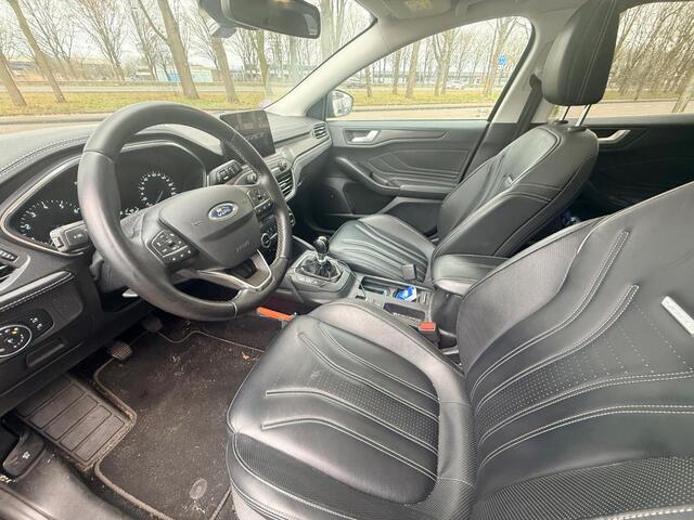 Ford FOCUS Wagon 1.0 EcoBoost Vignale 125pk | Panoramadak | Vol Leder | Adaptive cruise control | Winter Pack | LED | Bang&Olufsen | Camera