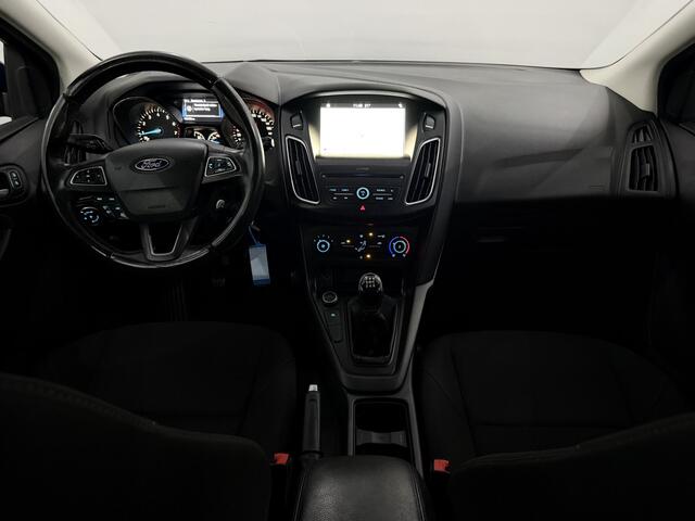 Ford FOCUS Wagon 1.0 Trend Edition Apple carplay, Parkeersensoren, Navi, Cruise control, A start stop, Airco, Mistlamp