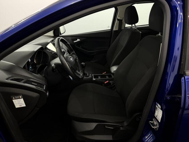 Ford FOCUS Wagon 1.0 Trend Edition Apple carplay, Parkeersensoren, Navi, Cruise control, A start stop, Airco, Mistlamp