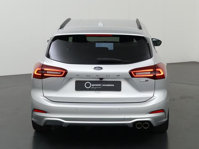 Ford FOCUS Wagon 1.0 EcoBoost Hybrid ST Line X | Afneembare Trekhaak | Winterpakket | Cruise Control Adaptief | Parkeercamera | Head-Up | Navigatie |