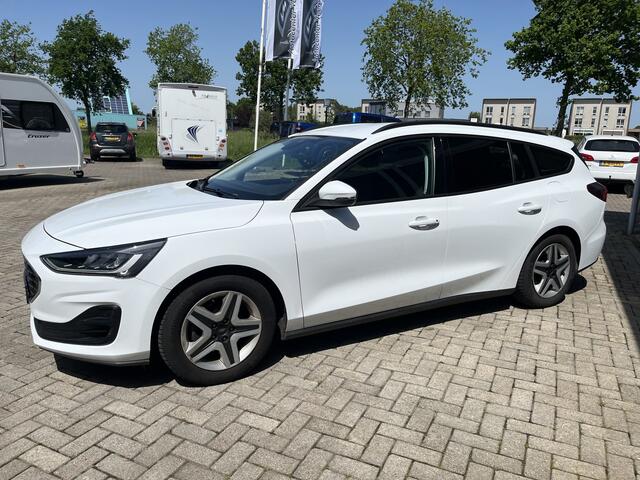 Ford FOCUS Wagon 1.5 EcoBlue Connected Carplay / Cruise / Led / Trekhaak / Clima