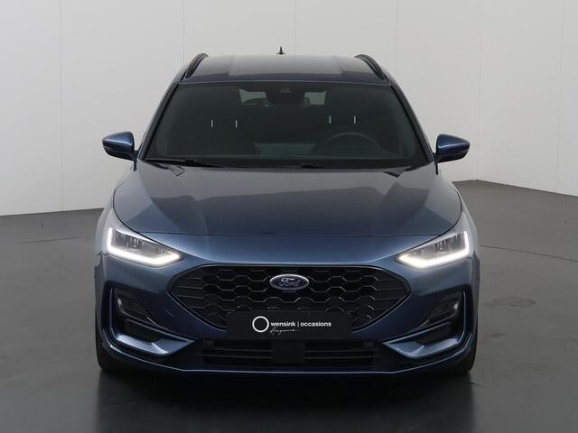 Ford FOCUS Wagon 1.0 EcoBoost Hybrid ST Line X | Afneembare Trekhaak | Winterpakket | Cruise Control Adaptief | Parkeercamera | Head-Up | Navigatie |
