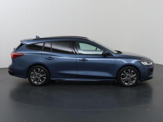 Ford FOCUS Wagon 1.0 EcoBoost Hybrid ST Line X | Afneembare Trekhaak | Winterpakket | Cruise Control Adaptief | Parkeercamera | Head-Up | Navigatie |