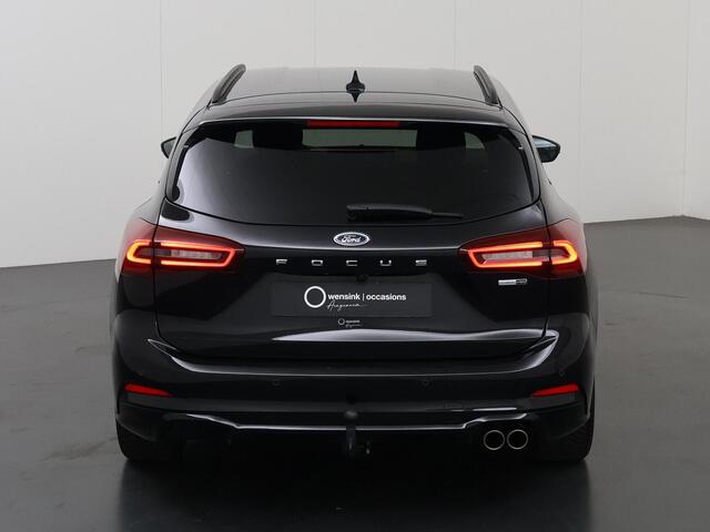 Ford FOCUS Wagon 1.0 EcoBoost Hybrid ST Line X | Afneembare Trekhaak | Winterpakket | Cruise Control Adaptief | Parkeercamera | HUD | Navigatie | Apple Carplay/Android Auto |
