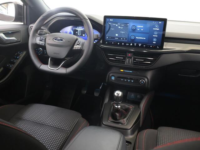 Ford FOCUS Wagon 1.0 EcoBoost Hybrid ST Line X | Afneembare Trekhaak | Winterpakket | Cruise Control Adaptief | Parkeercamera | HUD | Navigatie | Apple Carplay/Android Auto |