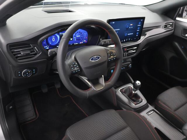 Ford FOCUS Wagon 1.0 EcoBoost Hybrid ST Line X | Afneembare Trekhaak | Winterpakket | Cruise Control Adaptief | Parkeercamera | HUD | Navigatie | Apple Carplay/Android Auto |