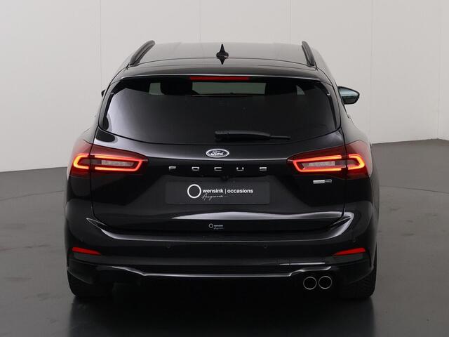 Ford FOCUS Wagon 1.0 EcoBoost Hybrid ST Line X | Afneembare Trekhaak | Winterpakket | Cruise Control Adaptief | Parkeercamera | HUD | Navigatie | Apple Carplay/Android Auto |