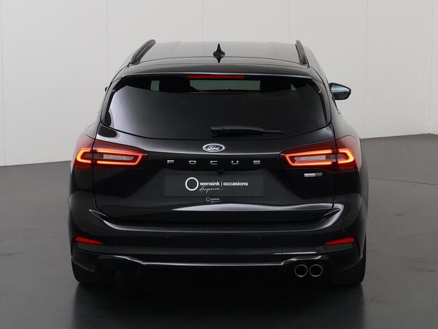 Ford FOCUS Wagon 1.0 EcoBoost Hybrid ST Line X | Afneembare Trekhaak | Winterpakket | Cruise Control Adaptief | Parkeercamera | HUD | Navigatie | Apple Carplay/Android Auto |