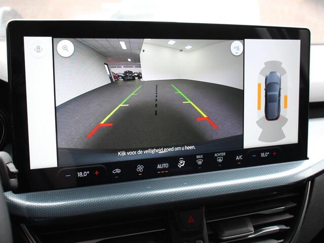 Ford FOCUS 155pk Hybrid Automaat Active X Navigatie Climate Control Camera Parkeer sensoren B&O Dab Led Lichtmetalen velgen