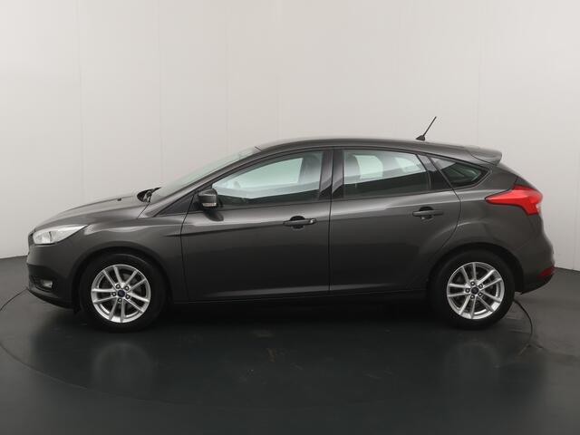 Ford FOCUS EcoBoost 100pk Lease Edition | Trekhaak | Parkeersensoren achter | Airco | Cruise | Apple carplay & Android auto |