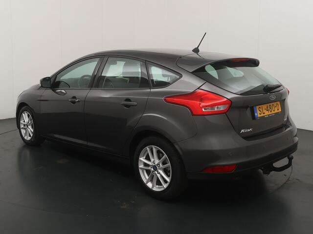 Ford FOCUS EcoBoost 100pk Lease Edition | Trekhaak | Parkeersensoren achter | Airco | Cruise | Apple carplay & Android auto |