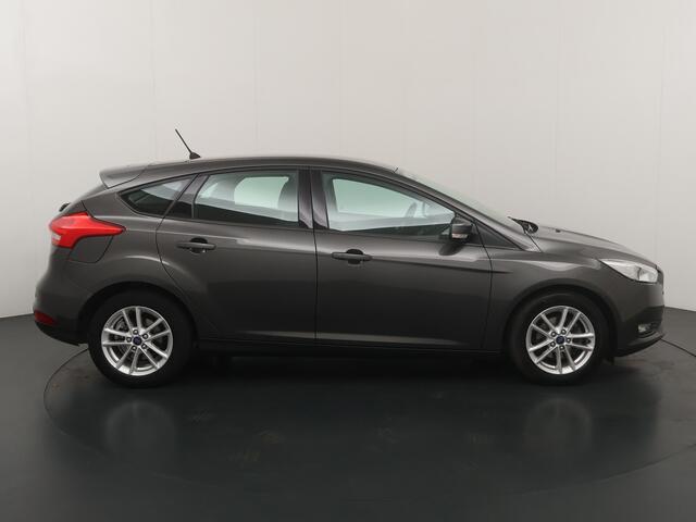 Ford FOCUS EcoBoost 100pk Lease Edition | Trekhaak | Parkeersensoren achter | Airco | Cruise | Apple carplay & Android auto |