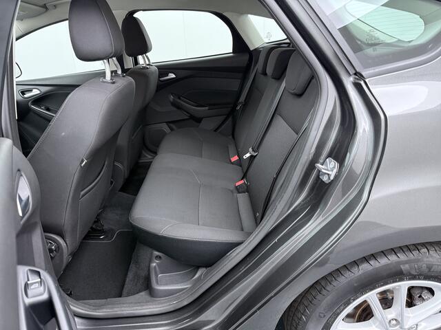 Ford FOCUS EcoBoost 100pk Lease Edition | Trekhaak | Parkeersensoren achter | Airco | Cruise | Apple carplay & Android auto |