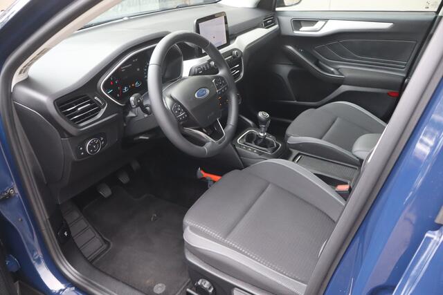 Ford FOCUS Wagon 1.0 EcoBoost Hybrid Trend Edition Business - NL- Auto!! Camera I Apple I Parksens. V+A