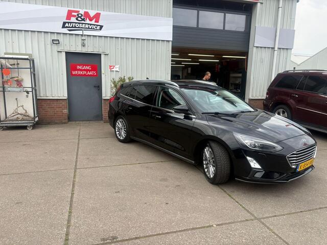Ford FOCUS Wagon 1.0 EcoBoost Titanium Business Stoel-Stuurverwarming, Pdc, camera