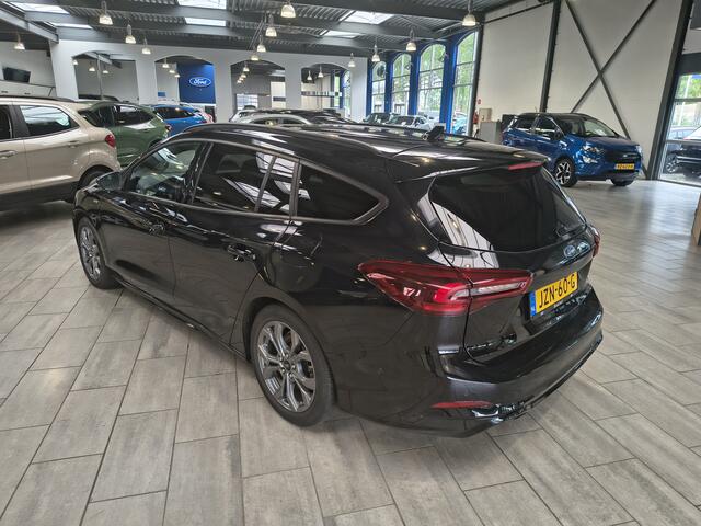 Ford FOCUS Wagon Ecoboost Hybrid 155 pk ST-line | Winter Pack | LED | Camera | Adapt. Cruise | Apple Carplay draadloos