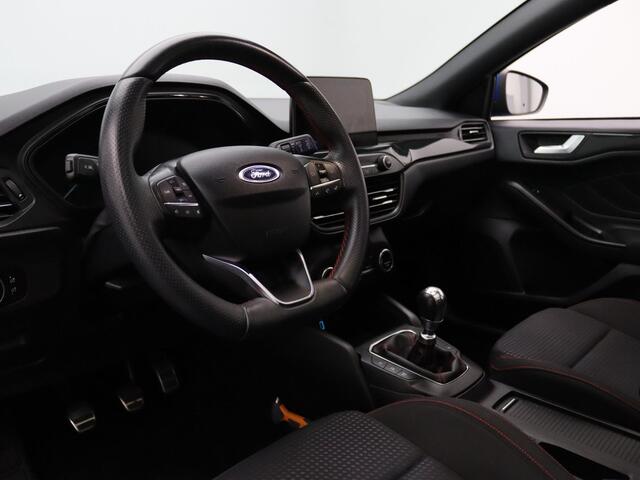 Ford FOCUS EcoBoost ST Line Business 125pk Cruise | Navi | Parkeersens. v+a | Panoramadak