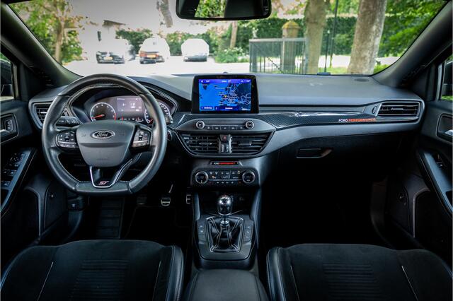Ford FOCUS 2.3 EcoBoost ST-3 Bang & Olufsen Milltek Head Up