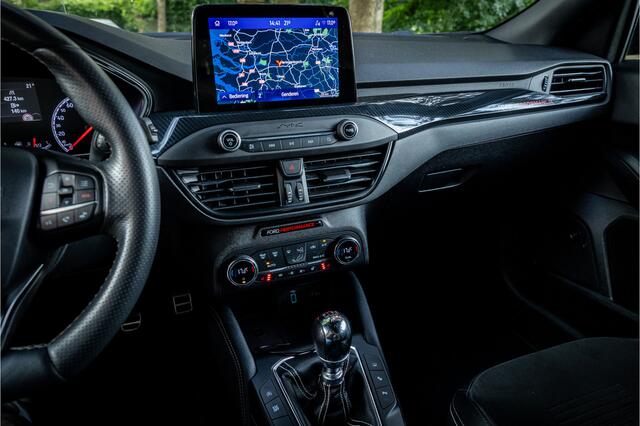 Ford FOCUS 2.3 EcoBoost ST-3 Bang & Olufsen Milltek Head Up