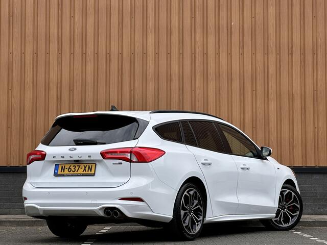 Ford FOCUS Wagon 1.0 EcoBoost Hybrid ST Line X Business | ACC | Achteruitrijcamera | Parkeersensoren | Stoel-/Stuur-/Voorruitverwarming | Apple Carplay | Android Auto | Keyless | Elektrische Achterklep | LED |
