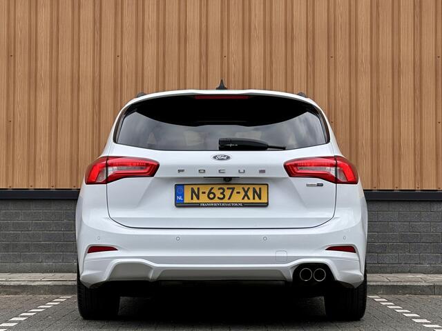 Ford FOCUS Wagon 1.0 EcoBoost Hybrid ST Line X Business | ACC | Achteruitrijcamera | Parkeersensoren | Stoel-/Stuur-/Voorruitverwarming | Apple Carplay | Android Auto | Keyless | Elektrische Achterklep | LED |