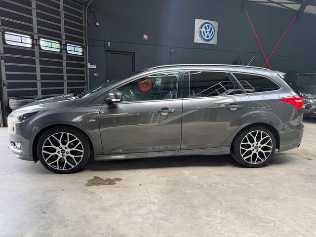 Ford FOCUS Wagon 1.0 ST-Line 140PK XENON-CLIMA-CAMERA-STLVERWARMING