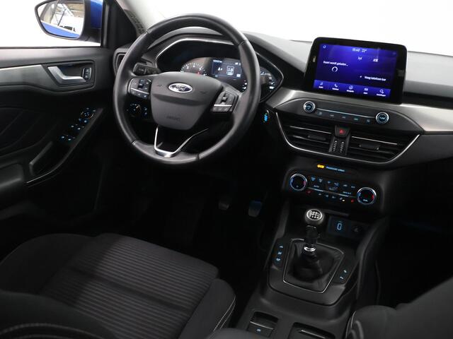 Ford FOCUS Wagon 1.0 EcoBoost Titanium Business | Trekhaak | Panoramadak | Winterpakket | B&O | Parkeercamera | Elektr. Achterklep |