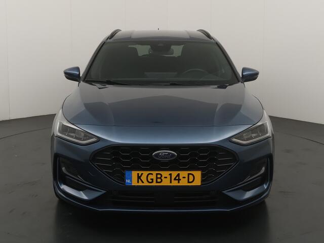 Ford FOCUS Wagon EcoBoost Hybrid 155 pk ST Line | Winter Pack | LED | Camera | Adapt. Cruise | Apple Carplay draadloos |