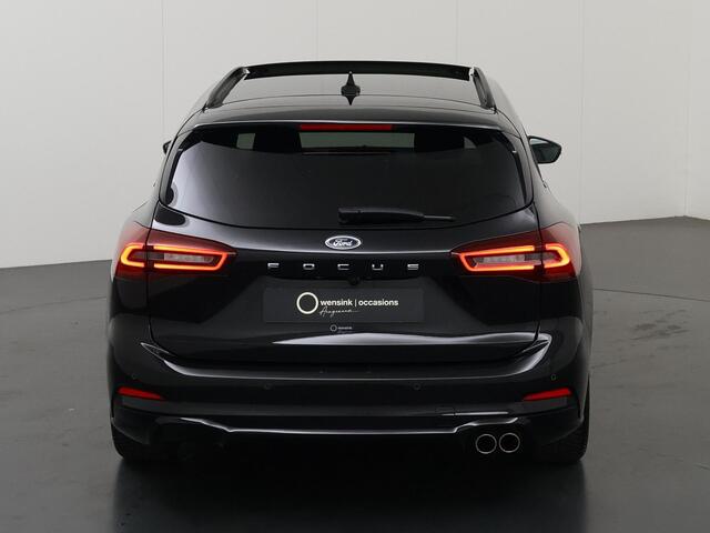 Ford FOCUS 1.0 EcoBoost Hybrid ST Line X | Afneembare Trekhaak | Winterpakket | Cruise Control Adaptief | Parkeercamera | HUD | Navigatie | Apple Carplay/Android Auto |