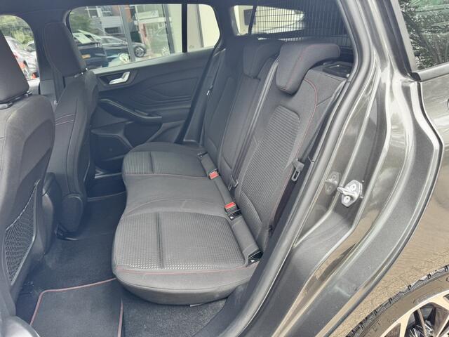 Ford FOCUS Wagon 1.0 EcoBoost 155pk Hybrid ST Line X Business*Winterpack*LED*navi*Camera*
