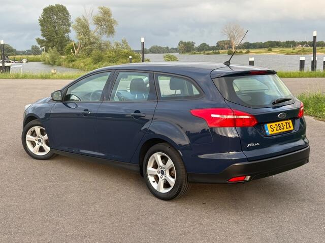 Ford FOCUS Wagon 1.0 Trend AUTOMAAT CAMERA Carplay NW APK