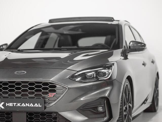 Ford FOCUS 2.3 EcoBoost ST-3 Pano Virtual Milltek B&O ACC