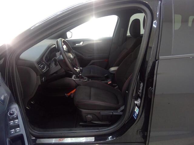 Ford FOCUS 125pk Eco Hybrid ST Line Navi Camera Winter & Parking pack Privacy glass Wagon Dealeronderhouden