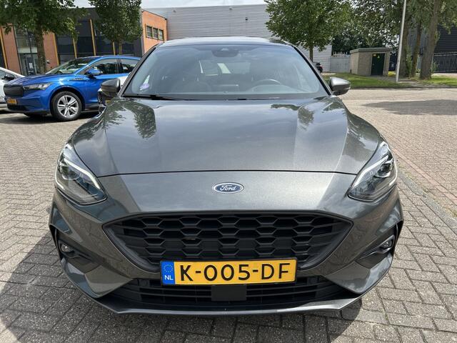 Ford FOCUS 1.5 EcoB. ST L. XBns 150PK DEALER PANO afn TRHK NAP!