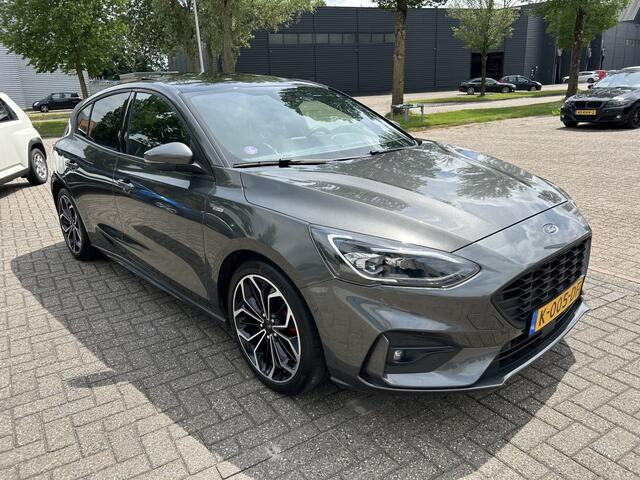 Ford FOCUS 1.5 EcoB. ST L. XBns 150PK DEALER PANO afn TRHK NAP!