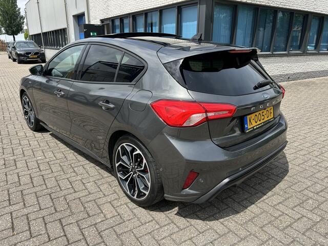 Ford FOCUS 1.5 EcoB. ST L. XBns 150PK DEALER PANO afn TRHK NAP!