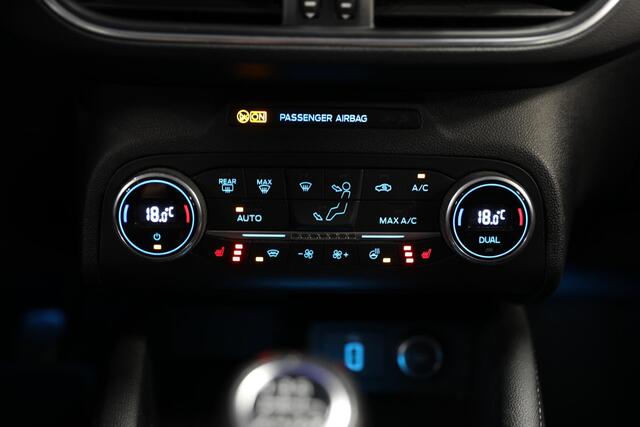 Ford FOCUS Wagon 1.0 EcoBoost Titanium Business | Trekhaak