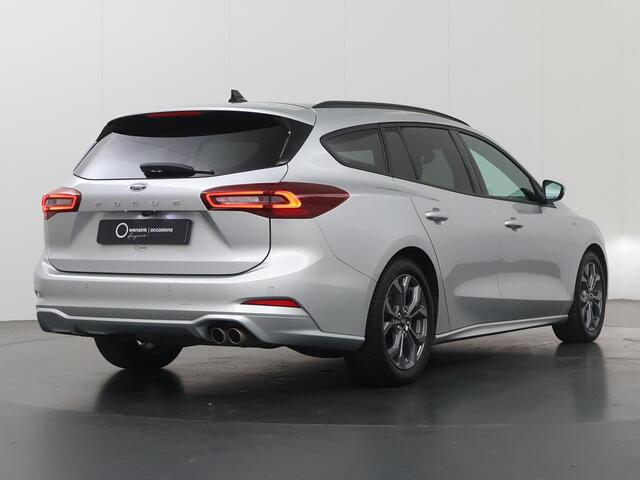 Ford FOCUS 1.0 EcoBoost Hybrid ST Line X | Trekhaak Afneembaar | Panoramadak | Winterpakket | Matrix Led Koplampen | Parkeercamera |