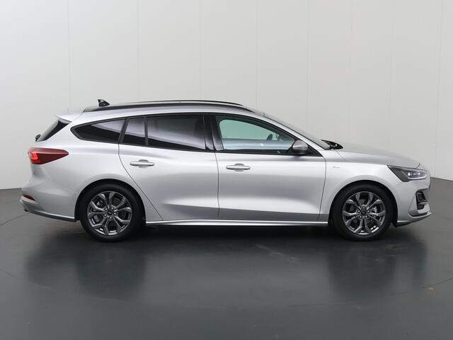 Ford FOCUS 1.0 EcoBoost Hybrid ST Line X | Trekhaak Afneembaar | Panoramadak | Winterpakket | Matrix Led Koplampen | Parkeercamera |