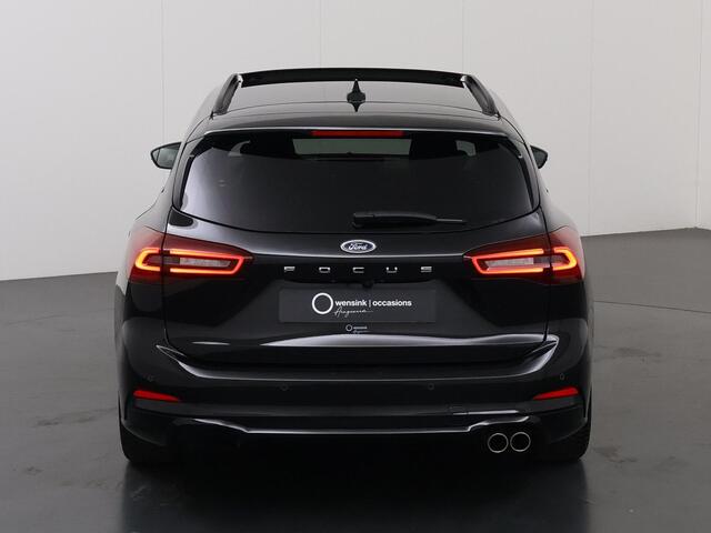 Ford FOCUS 1.0 EcoBoost Hybrid ST Line X | Trekhaak Afneembaar | Panoramadak | Winterpakket | Matrix Led Koplampen | Parkeercamera |