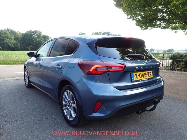 Ford FOCUS 1.0 EcoBoost Hybrid ST-LINE / CAMERA / TREKHAAK / STOEL + STUURVERWARMING
