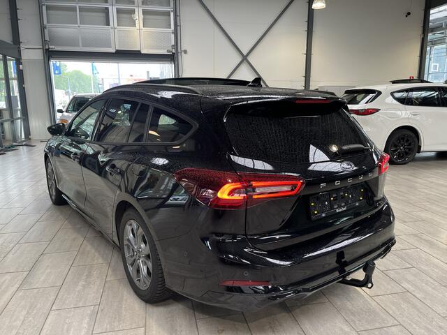 Ford FOCUS Wagon ST-Line X EcoBoost Hybrid 155 pk I Pano | Winter Pack | Trekhaak | Adapt. cruise | B&O | Fabr. Gar. t/m 09-2029 | Camera |