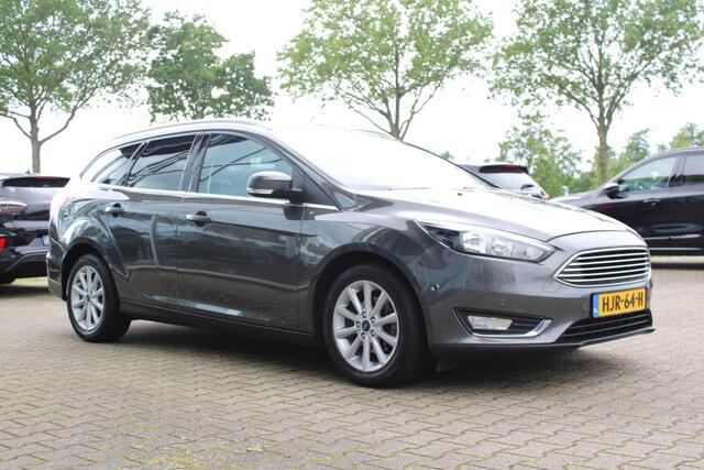 Ford FOCUS Wagon 1.0 Titanium | Stoelverwarming | Cruise Control | Navigatie | Parkeersensoren | Lichtmetalen Velgen |