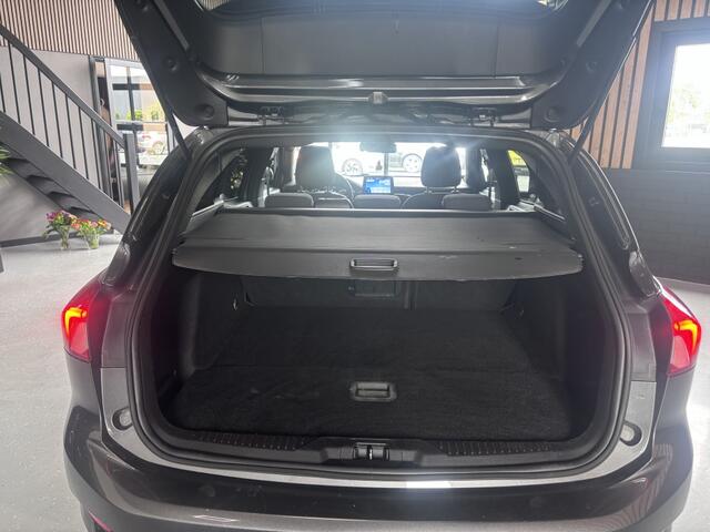 Ford FOCUS Wagon 1.0 EcoB. ST KEYLESS/STOELVERWARMING/PANO