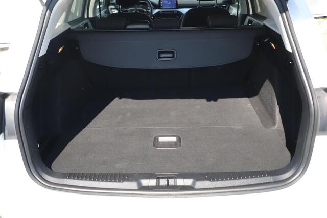 Ford FOCUS Wagon 1.5 EcoBlue Trend Edition Business Trekhaak Navigatie Carplay Android Airco Cruise Control 16 inch LMV Donkere Ramen