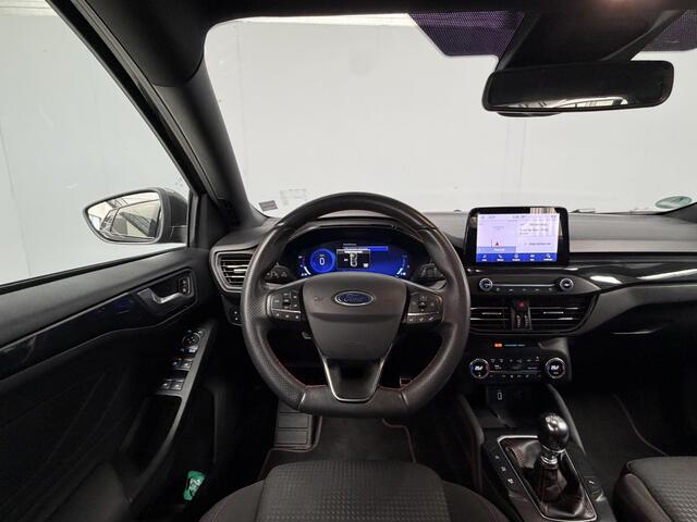 Ford FOCUS Wagon 1.0 EB Hybrid ST Line X 155pk|Led|Winterpack|Carplay .